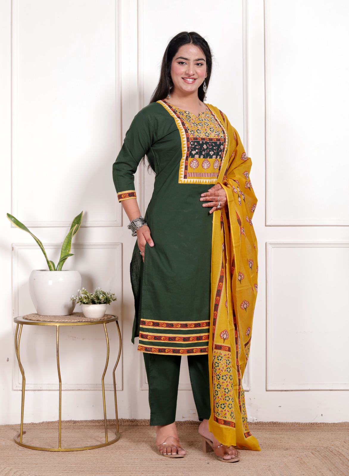 ✨ Emerald Grace Cotton Kurta Set ✨ - Image 2