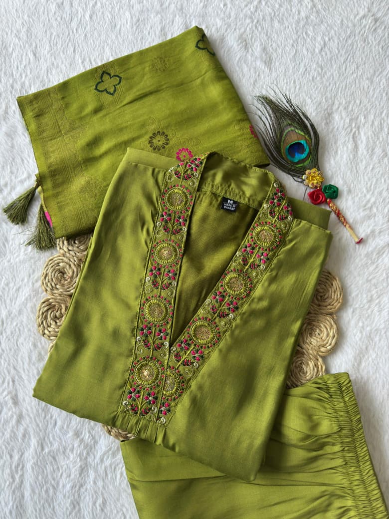 ✨ Olive Grace Embroidered Kurta Set ✨ - Image 5